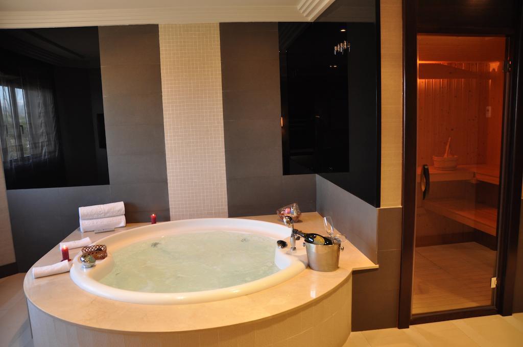 Hotel Los Penascales - Adults Only Las Rozas de Madrid Ruang foto